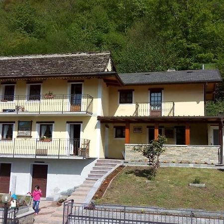 Cat Marvei Apartment Villadossola Exterior foto