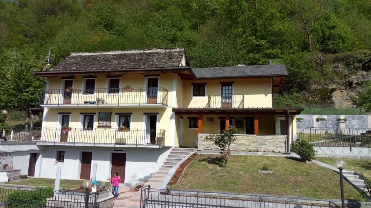 Cat Marvei Apartment Villadossola Exterior foto